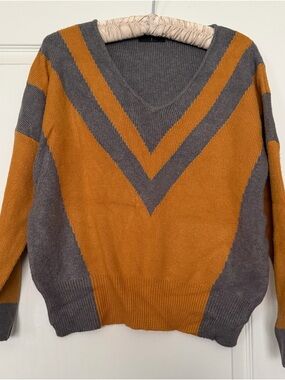 Tahari V-Neck Chevron Colorblock Sweater in Gray and Mustard